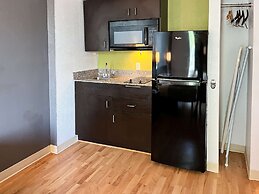 Studio 6 Suites Clarion, PA