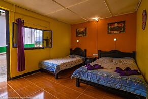Hostal Bambu - Hostel
