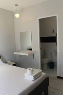 Dianne Gardens Hotel