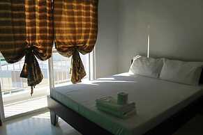 Dianne Gardens Hotel