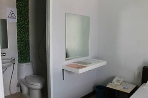 Dianne Gardens Hotel