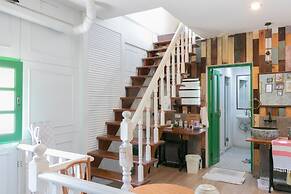 Ratana Boutique Hostel
