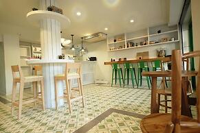 Ratana Boutique Hostel