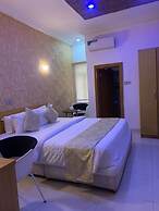 Roses Regency Hotel and Suites