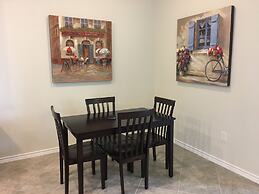 Lake Front House 4BR2B In West Houston