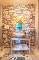 Alacati Eski Ev Hotel
