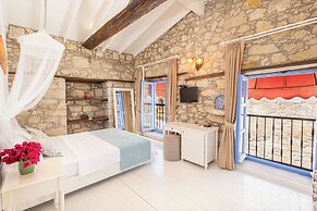 Alacati Eski Ev Hotel