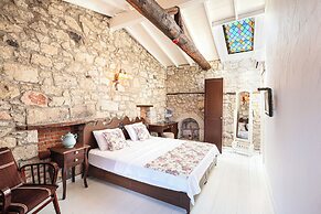 Alacati Eski Ev Hotel