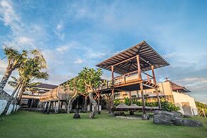 Absolute Cliff Front Pandawa Beach Villa