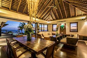 Absolute Cliff Front Pandawa Beach Villa