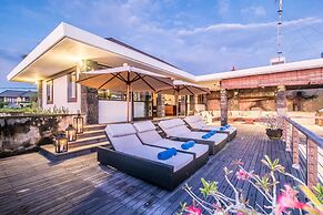 Absolute Cliff Front Pandawa Beach Villa