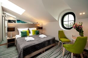 Plaza Boutique Hotel