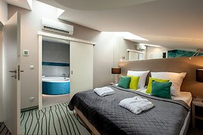 Plaza Boutique Hotel