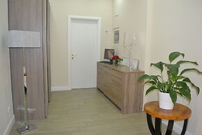 Bloom Apartment by La Griffe