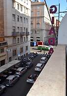 Bloom Apartment by La Griffe