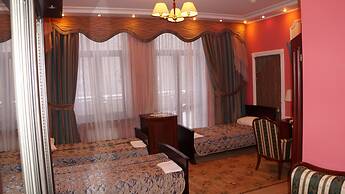 Hotel Postoyalec