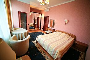 Hotel Postoyalec