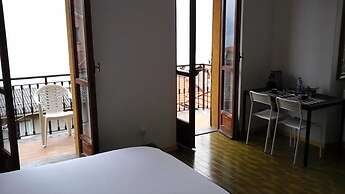 Regolo House