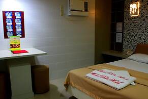 Mahal Kita Drive Inn