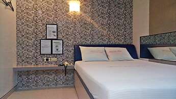 Mahal Kita Drive Inn