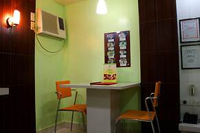 Mahal Kita Drive Inn