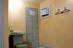 Mahal Kita Drive Inn