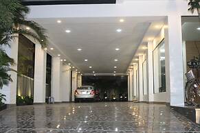 Malis the Residence & Hotel