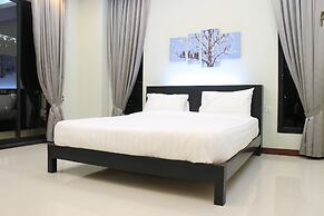 Malis the Residence & Hotel