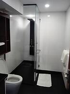 Malis the Residence & Hotel