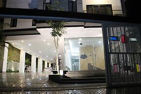 Malis the Residence & Hotel