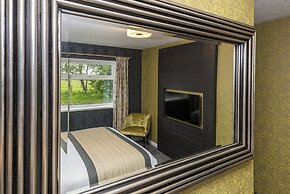 The Melbreak Hotel