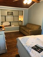 The Riverside Lodge at Chimney Rock