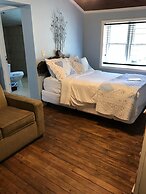 The Riverside Lodge at Chimney Rock