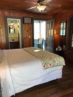 The Riverside Lodge at Chimney Rock