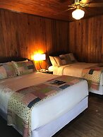 The Riverside Lodge at Chimney Rock