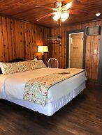 The Riverside Lodge at Chimney Rock
