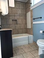 The Riverside Lodge at Chimney Rock