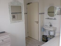 Pirombo Bed & Breakfast