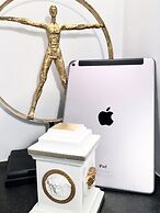 MONDRIAN Luxury Suites UNESCO Old Town