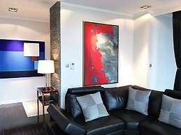 MONDRIAN Luxury Suites UNESCO Old Town
