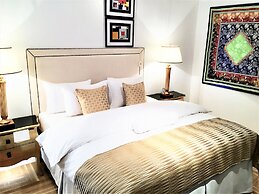 MONDRIAN Luxury Suites UNESCO Old Town