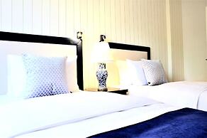 MONDRIAN Luxury Suites UNESCO Old Town