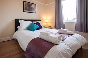 Holiday Home - Sleeps 7