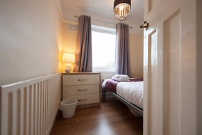 Holiday Home - Sleeps 7