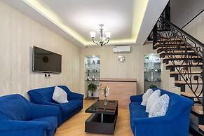 Q&B Hotel