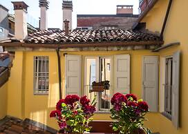 L'8 Boutique Concept Apartments