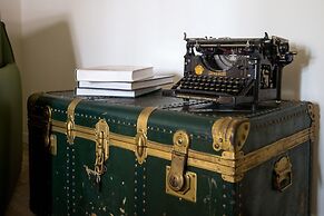 L'8 Boutique Concept Apartments