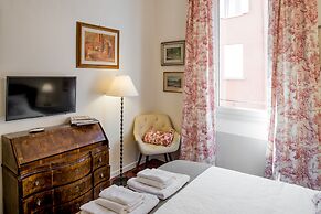 L'8 Boutique Concept Apartments