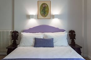 L'8 Boutique Concept Apartments