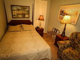Lamplighter Suites